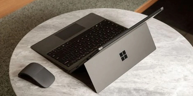 Microsoft Surface Store Revamp   Tile 03