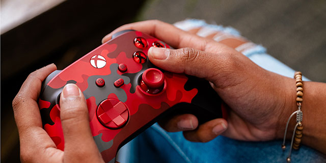 New Xbox Wireless Controllers Image TWO