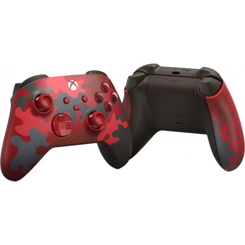 Xbox Wireless Controller Daystrike Camo   Wireless & Bluetooth Connectivity   New Hybrid D Pad   New Share Button   Featuring Textured Grip   Easily Pair & Switch Between Devices 