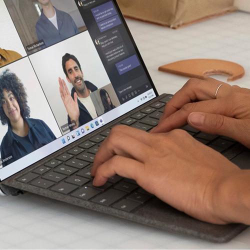 Microsoft Surface Pro Keyboard For Pro (11th Edition), Pro 9, And Pro 8 With Pen Storage Platinum