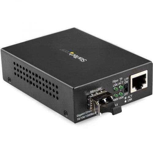 StarTech.com Gigabit Ethernet Fiber Media Converter   Compact   850nm MM LC   550m   With MM SFP Transceiver Alternate-Image1/500