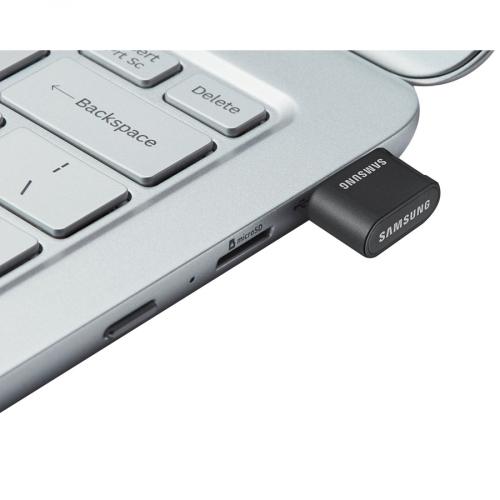 Samsung USB 3.1 Flash Drive FIT Plus 64GB Alternate-Image1/500