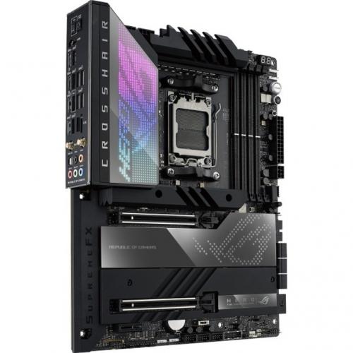 Asus ROG Crosshair X670E HERO Gaming Desktop Motherboard   AMD X670 Chipset   Socket AM5   ATX Alternate-Image1/500