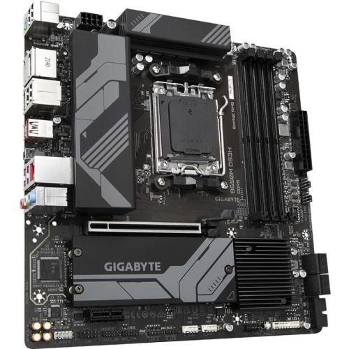 Gigabyte B650M DS3H Gaming Desktop Motherboard   AMD B650 Chipset   Socket AM5   Micro ATX Alternate-Image1/500