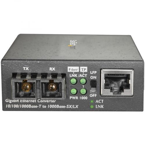 StarTech.com Single Mode SC Fiber Ethernet Media Converter   1000BASE LX Gigabit Fiber Optic To Copper Bridge   10/100/1000 Network 10km Alternate-Image2/500