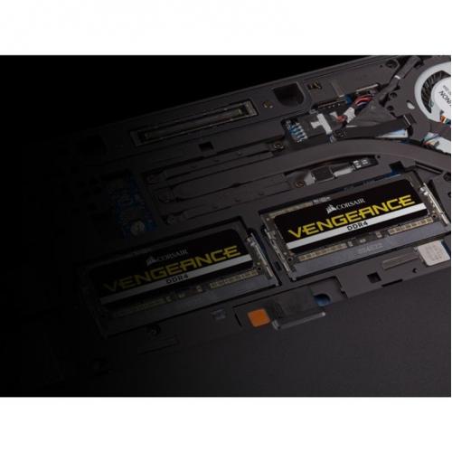 Corsair Vengeance 16GB DDR4 SDRAM Memory Module Alternate-Image2/500