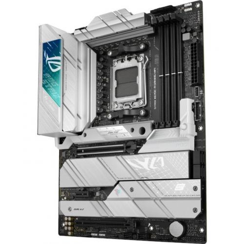 Asus ROG Strix X670E A GAMING WIFI Gaming Desktop Motherboard   AMD X670 Chipset   Socket AM5   ATX Alternate-Image2/500