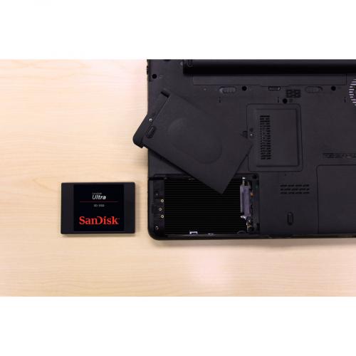 SanDisk Ultra 4 TB Solid State Drive   Internal   SATA (SATA/600) Alternate-Image3/500