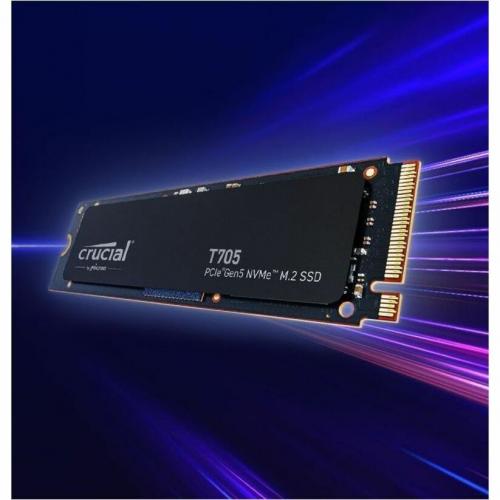 Crucial T705 4 TB Solid State Drive   M.2 2280 Internal   PCI Express NVMe (PCI Express NVMe 5.0 X4) Alternate-Image3/500