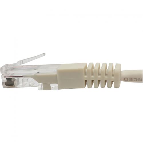 Eaton Tripp Lite Series Cat5e 350 MHz Molded (UTP) Ethernet Cable (RJ45 M/M), PoE   White, 3 Ft. (0.91 M) Alternate-Image4/500