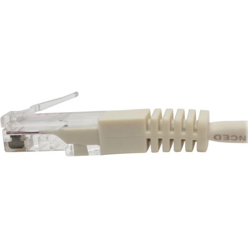 Eaton Tripp Lite Series Cat5e 350 MHz Molded (UTP) Ethernet Cable (RJ45 M/M), PoE   White, 10 Ft. (3.05 M) Alternate-Image4/500