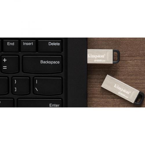 Kingston DataTraveler Kyson 256GB USB 3.2 (Gen 1) Type A Flash Drive Alternate-Image4/500