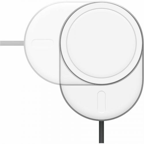 Belkin BoostCharge Pro Wireless Car Charger With Official MagSafe Charging 15W Alternate-Image4/500