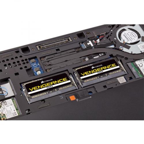 Corsair 16GB Vengeance DDR4 SDRAM Memory Kit Alternate-Image5/500