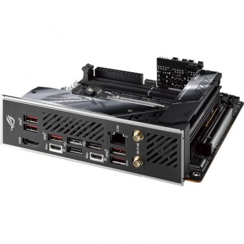 Asus ROG Strix X670E I GAMING WIFI Gaming Desktop Motherboard   AMD X670 Chipset   Socket AM5   Mini ITX Alternate-Image6/500