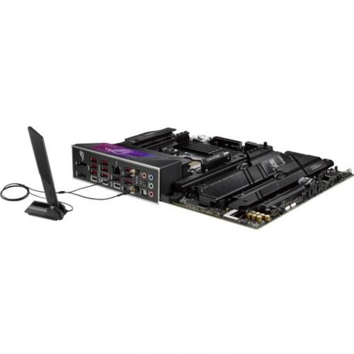 Asus ROG Strix X670E E GAMING WIFI Gaming Desktop Motherboard   AMD X670 Chipset   Socket AM5   ATX Alternate-Image7/500