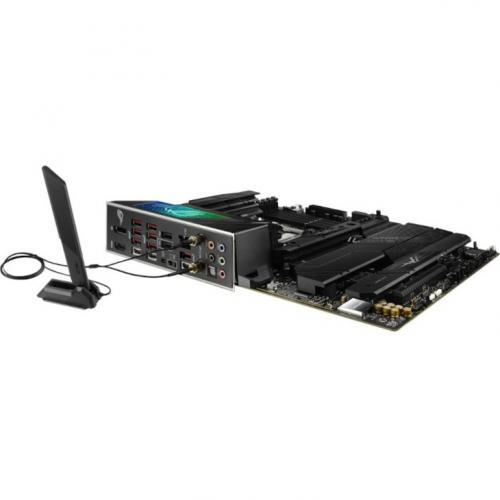 Asus ROG Strix X670E F GAMING WIFI Gaming Desktop Motherboard   AMD X670 Chipset   Socket AM5   ATX Alternate-Image7/500