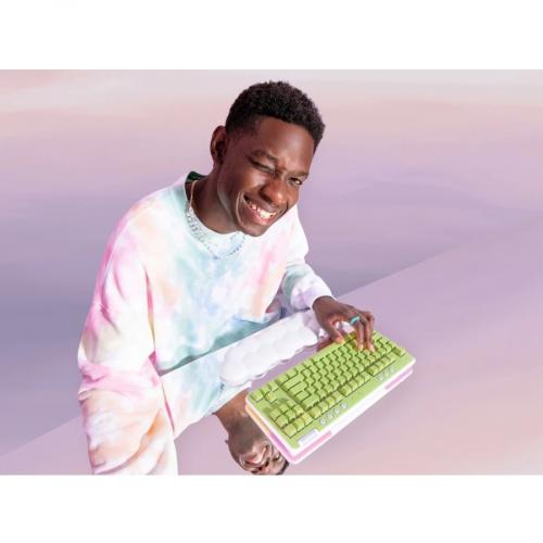 Logitech G715 Gaming Keyboard Alternate-Image8/500