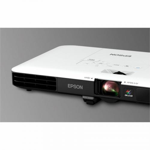 Epson PowerLite 1780W LCD Projector   16:10 Hero-Shot/500
