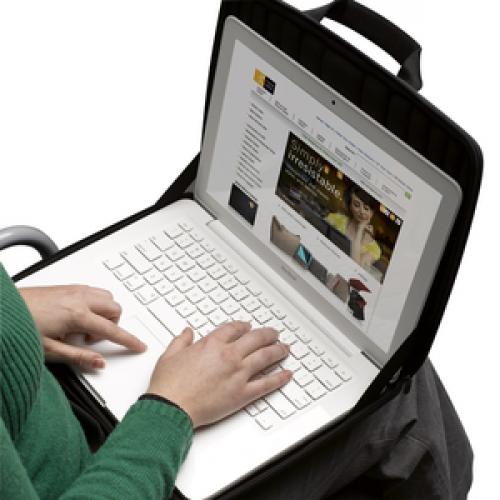 Case Logic QNS 113 Carrying Case (Sleeve) For 13.3" Notebook   Black Life-Style/500