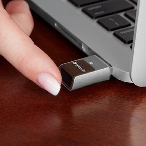 Verbatim Fingerprint Secure USB 3.0 Flash Drive Life-Style/500