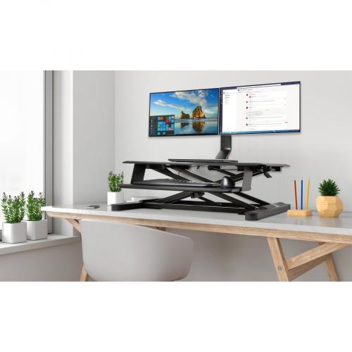 Kensington SmartFit Desk Mount For Monitor Life-Style/500