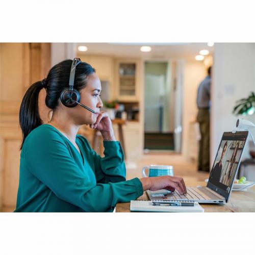 Poly Voyager Focus 2 M Microsoft Teams Certified With Charge Stand Headset Life-Style/500