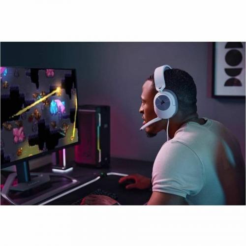 Corsair HS55 STEREO Wired Gaming Headset   White Life-Style/500