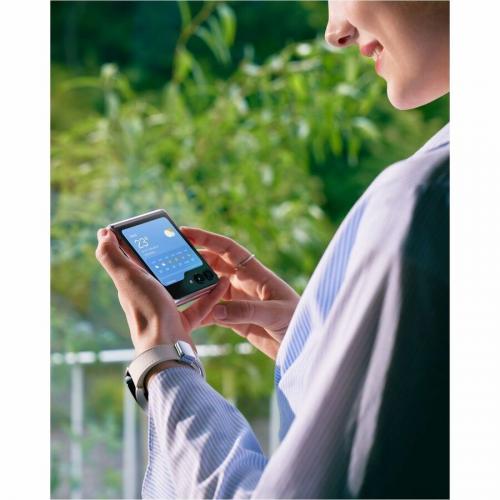 Samsung Galaxy Z Flip5 SM F731U 256 GB Smartphone   6.7" Flexible Folding Screen Dynamic AMOLED Full HD Plus 2640 X 1080   Octa Core (Cortex X3Single Core (1 Core) 3.36 GHz + Cortex A715 Dual Core (2 Core) 2.80 GHz + Cortex A710 Dual Core (2 Core)... Life-Style/500